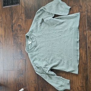 H&M sweater size XL with pearl details